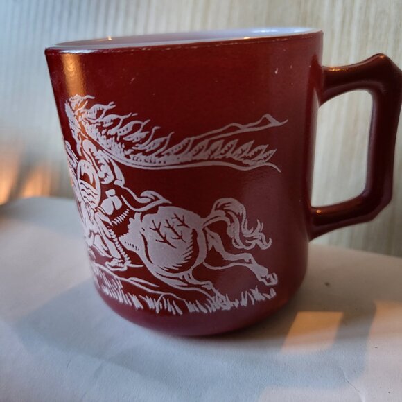 Vintage Hazel-Atlas Milk 1950s Glass Mugs Maroon Native American scenes - Picture 9 of 11